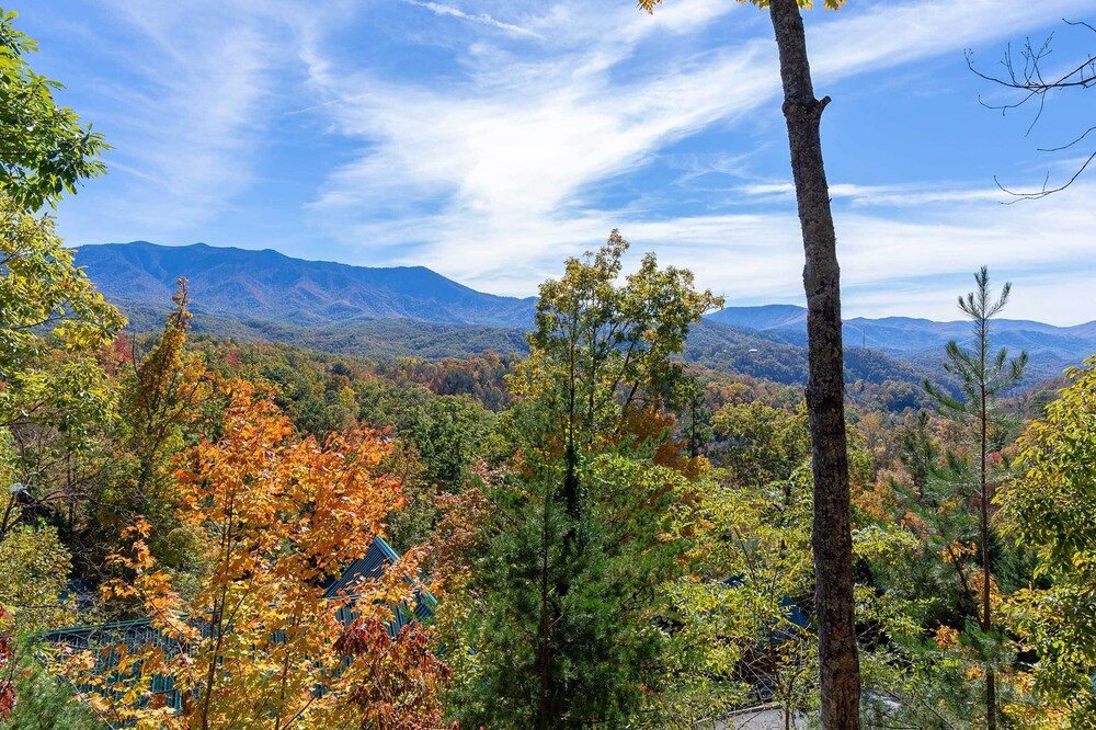 'breathtaking View' Cabin w/ Game Room & Hot Tub! view 5