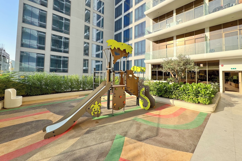 PVH - Sleek 1BR - Pearl House 1