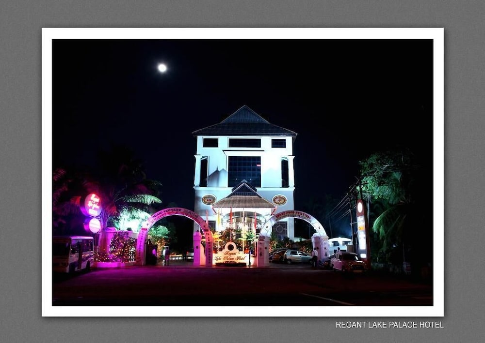 Regant Lake Palace