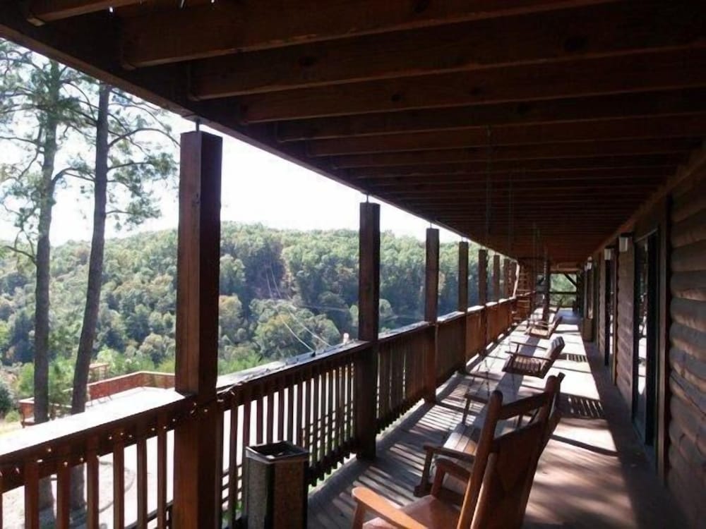 Cliffview Resort