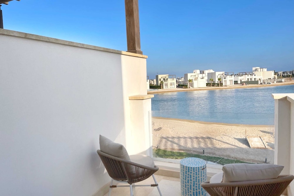 Xuru Stays I Haute & Hand-picked 4bdr Villa Private Pool