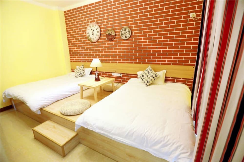 Weizhou Island Shengxiaguangnian Inn