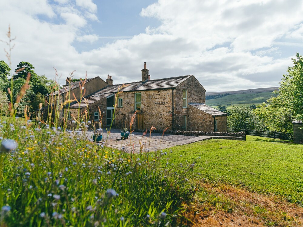 Deerclose West Farmhouse