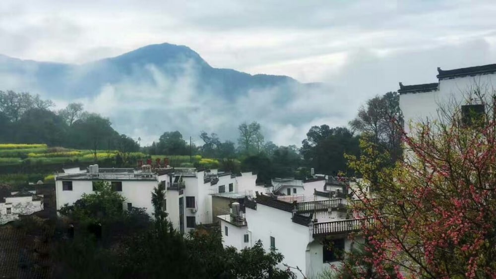 Wuyuan Jiangling View Inn