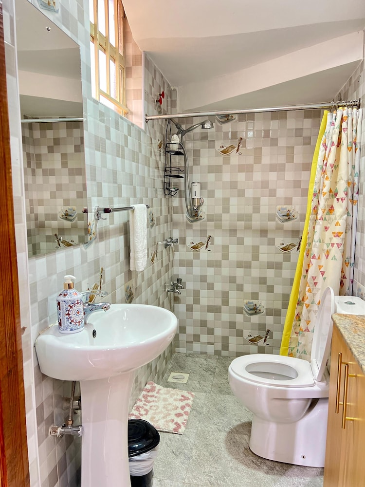 Lux Suites Sunset Delight Holiday Homes