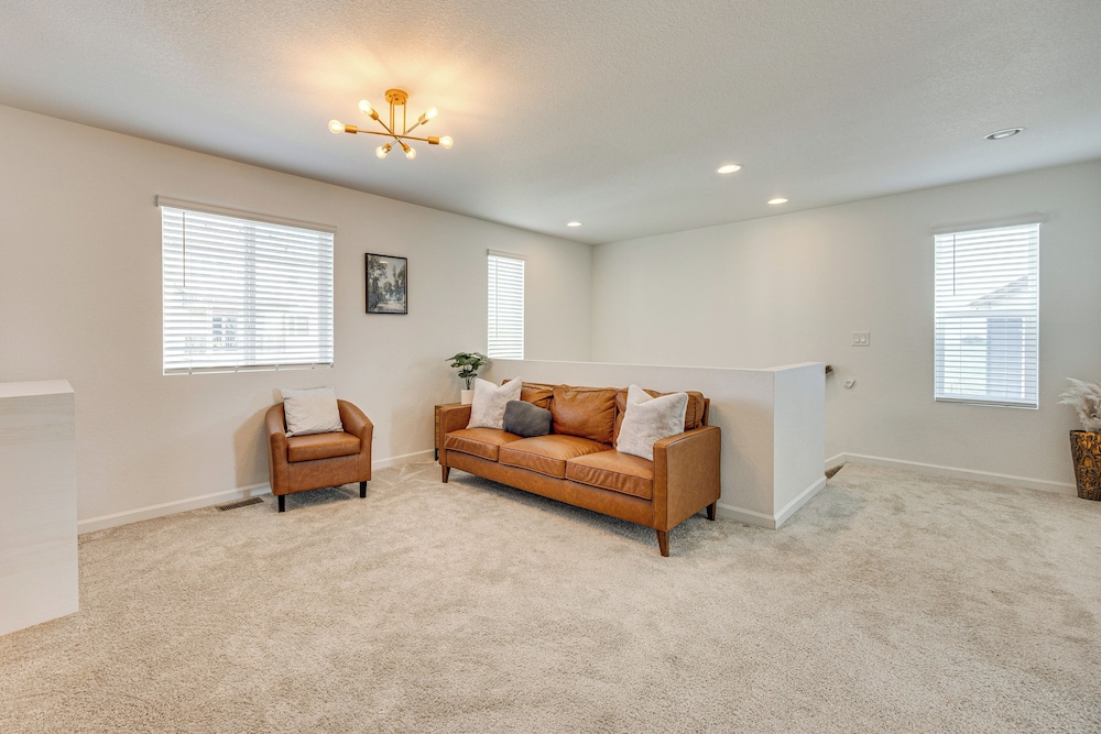 Bright Colorado Springs Home, 10 Mi to Dtwn!