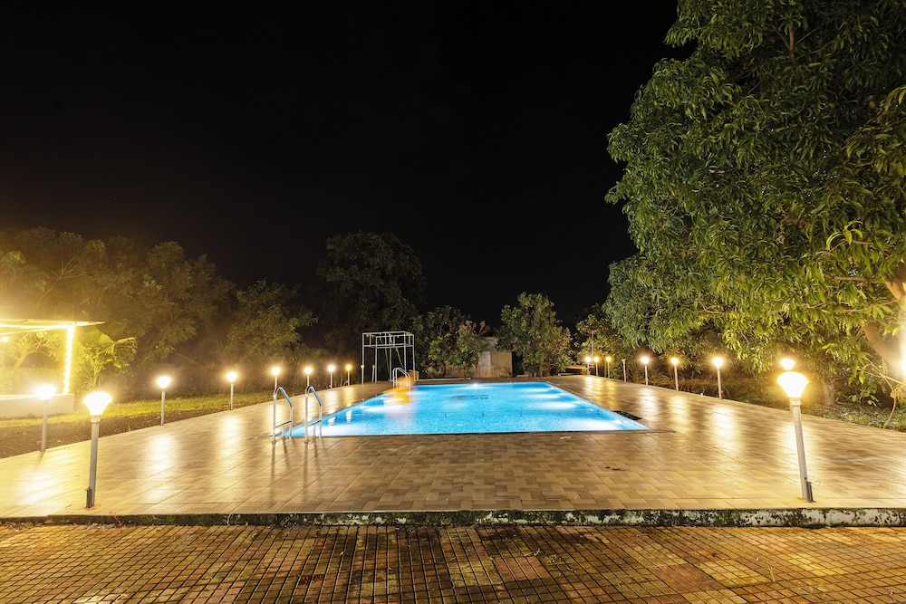 Arbor Resort