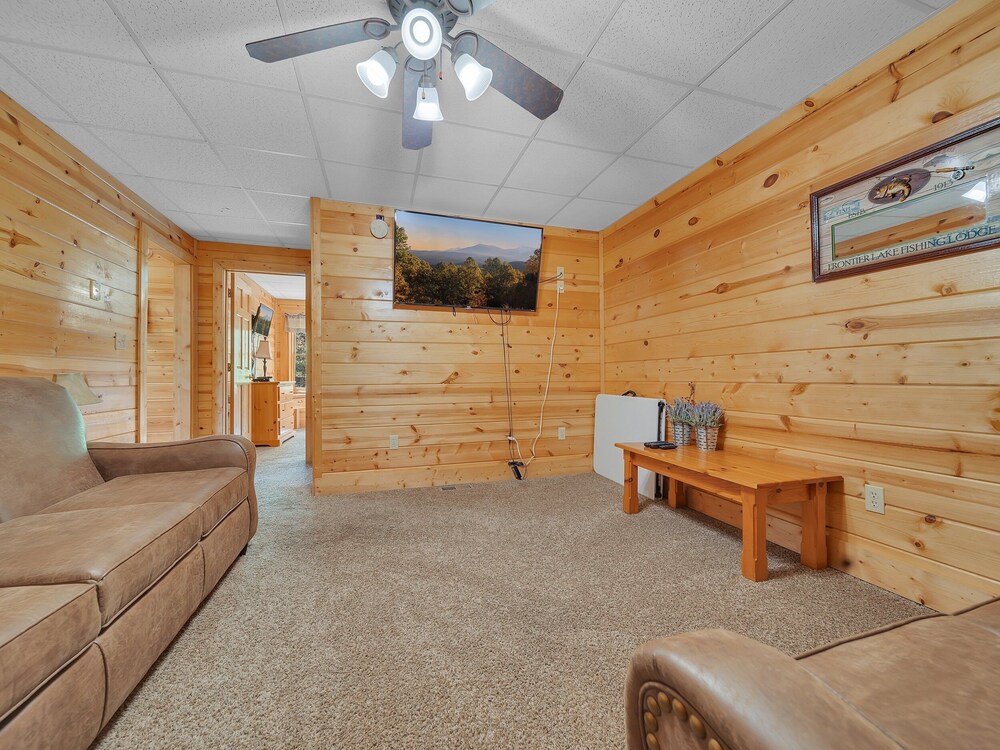 Ern860 - Cozy Bear Overlook 4 Bedroom Cabin