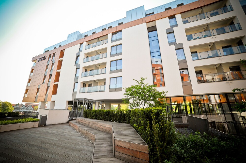 Grand Apartments - Modern Old Town