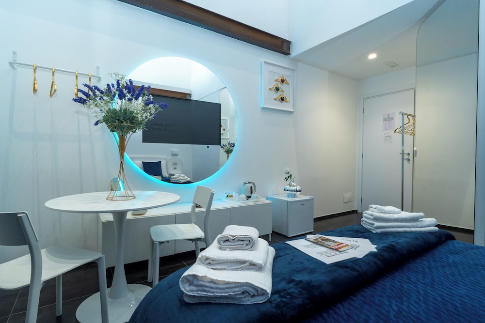 B&B Skyhouse Chiaia