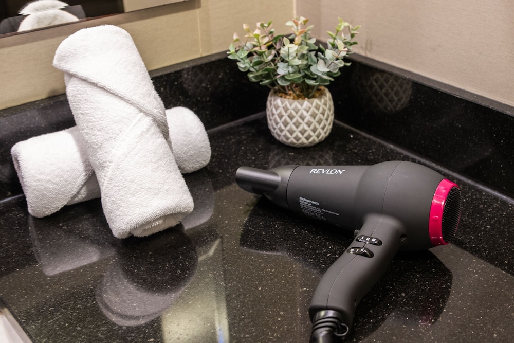Iconic Marina Stay Cayan Tower 2BR