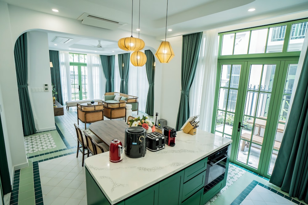 Hayha Villa - Tropical Garden Khem Beach