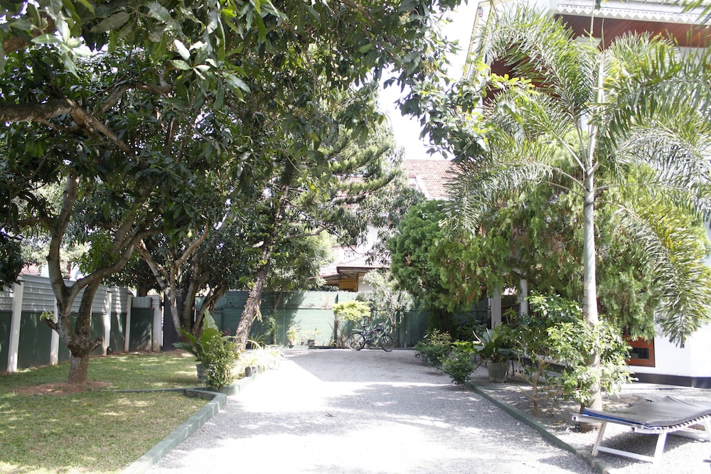 A4 Residence Colombo Airport - Hostel