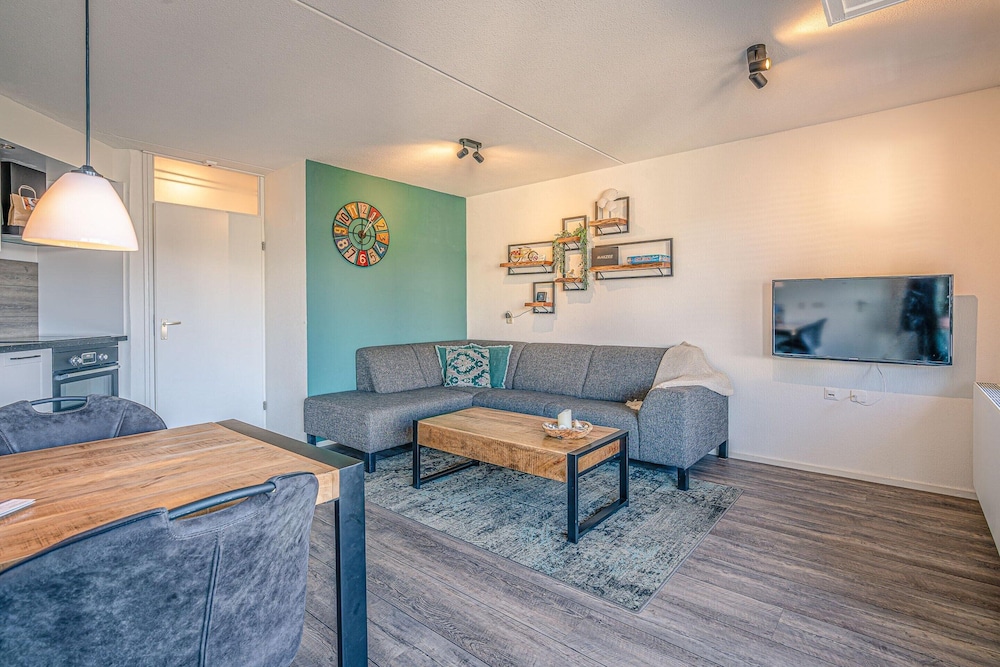 Nice Apartment Near the Center of De Koog