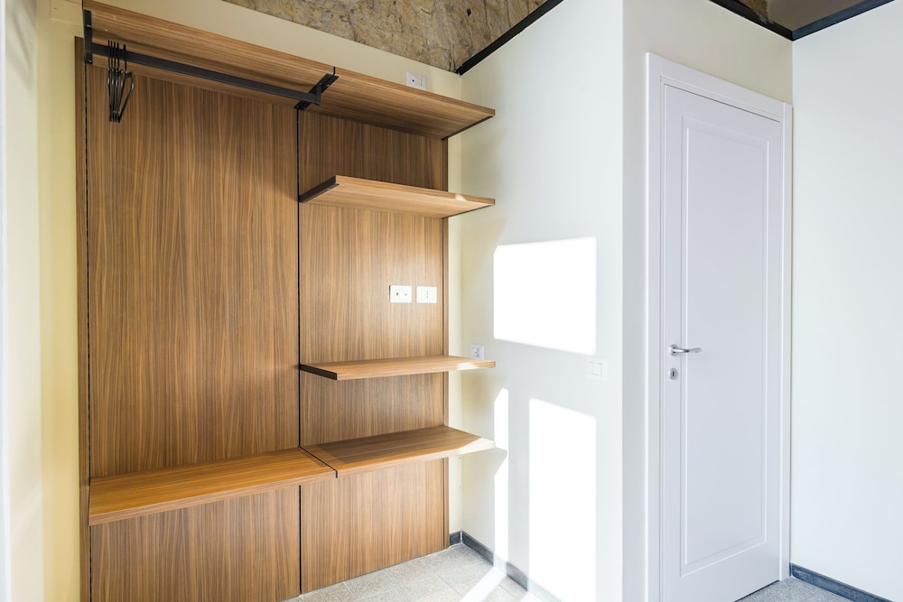 La Pinacoteca Aparthotel by NapoliApartments