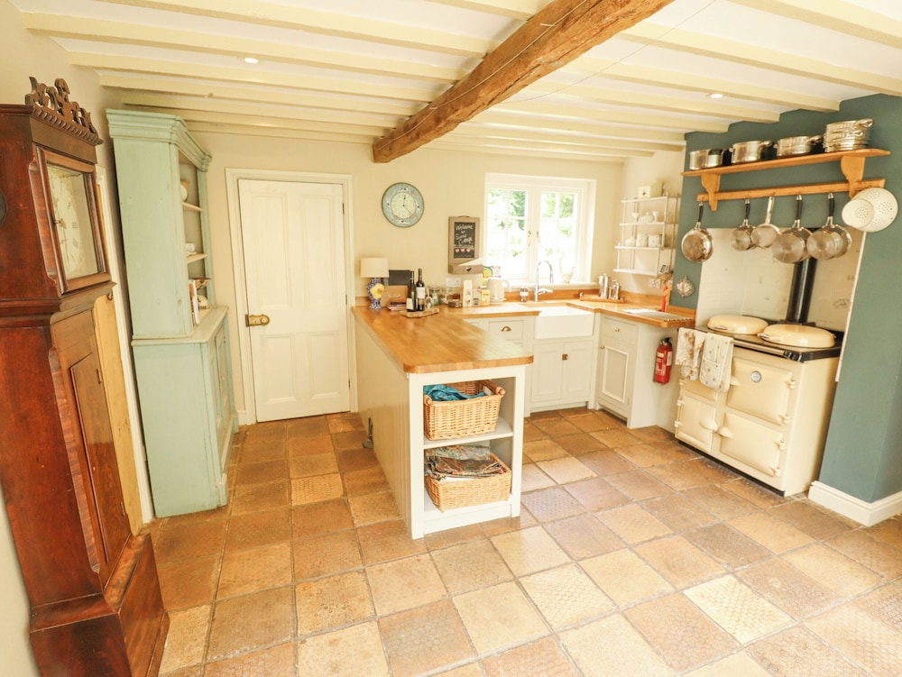 Sunny Cottage