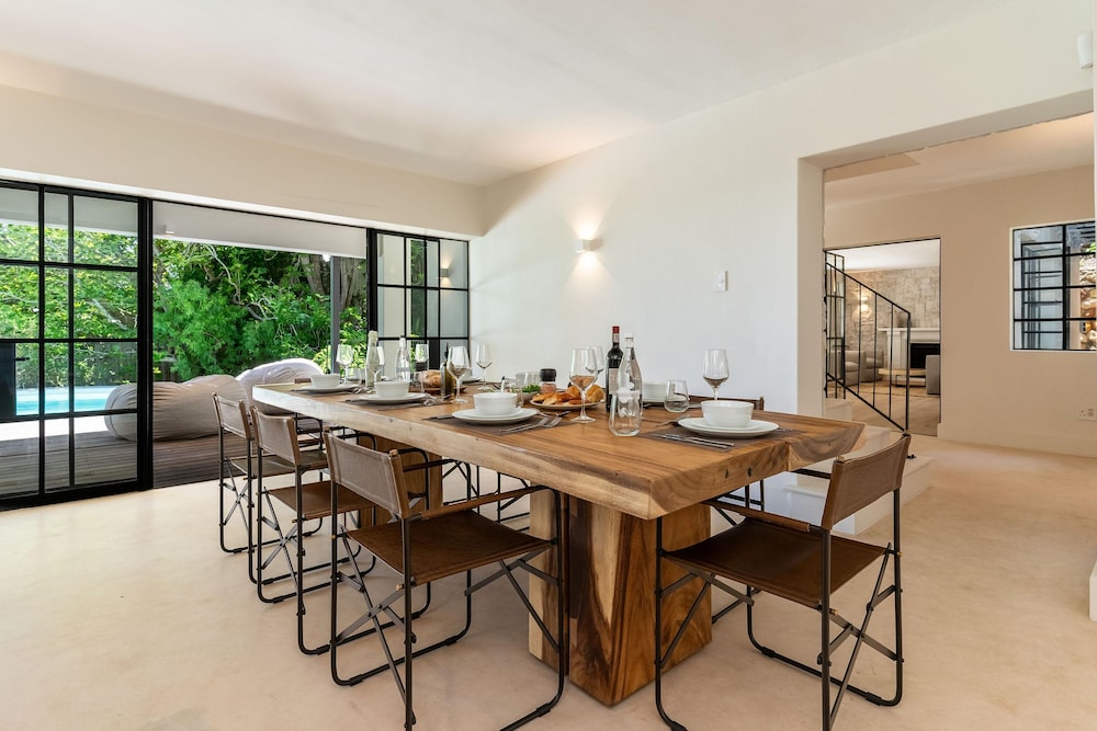 River 42 Camps Bay - Luxury Villa With Pool Stream