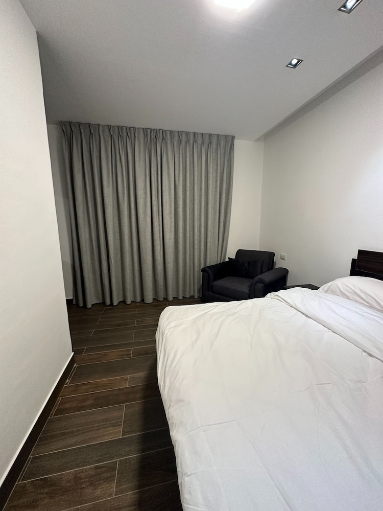 Charming Amman Apartment With Electric Heating & Wi