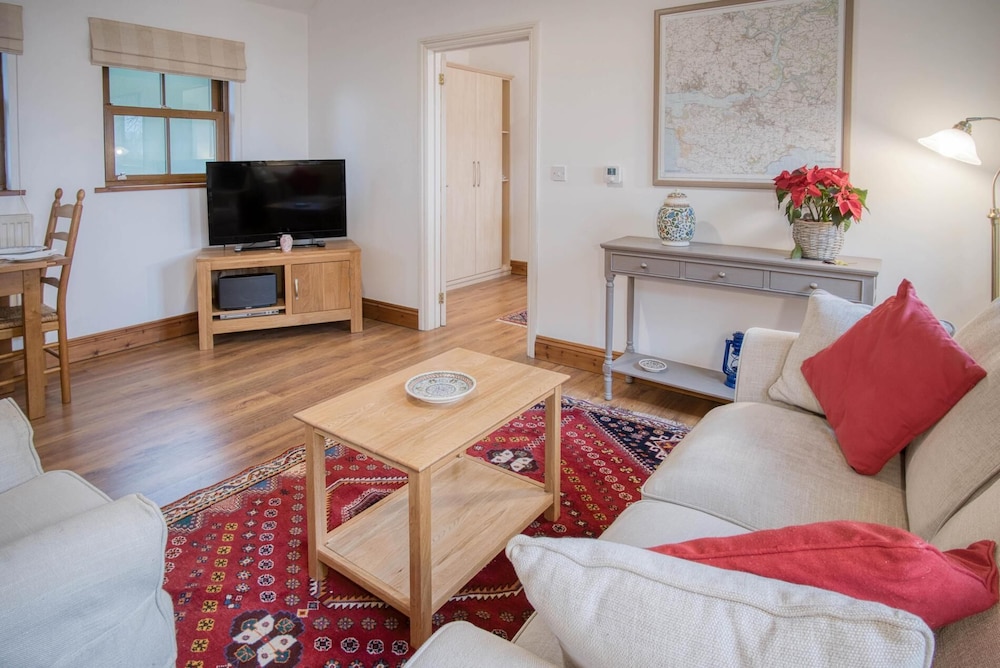 Marina House Annex - 1 Bedroom - Neyland