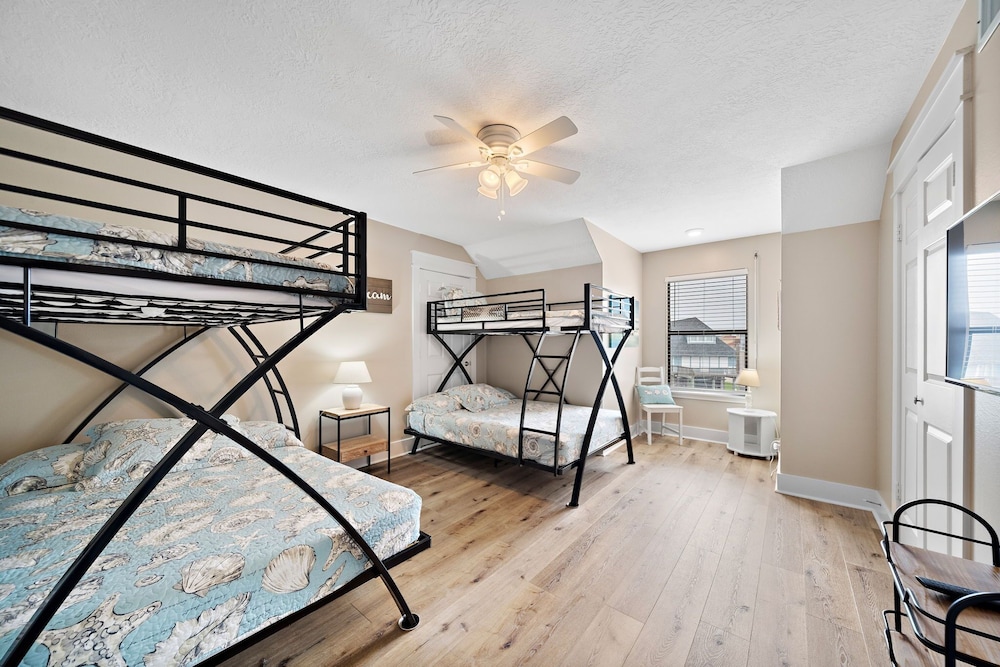 Bay Vista by Ryson Vacation Rentals
