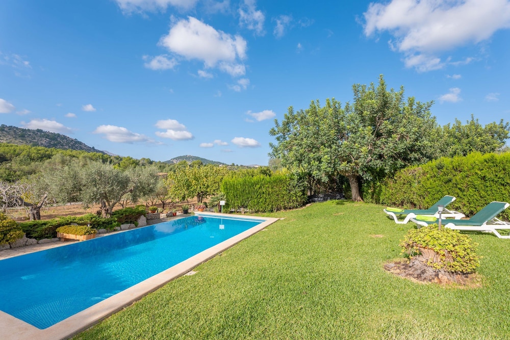 Reynes in Mallorca With 3 Bedrooms and 2 Bathrooms