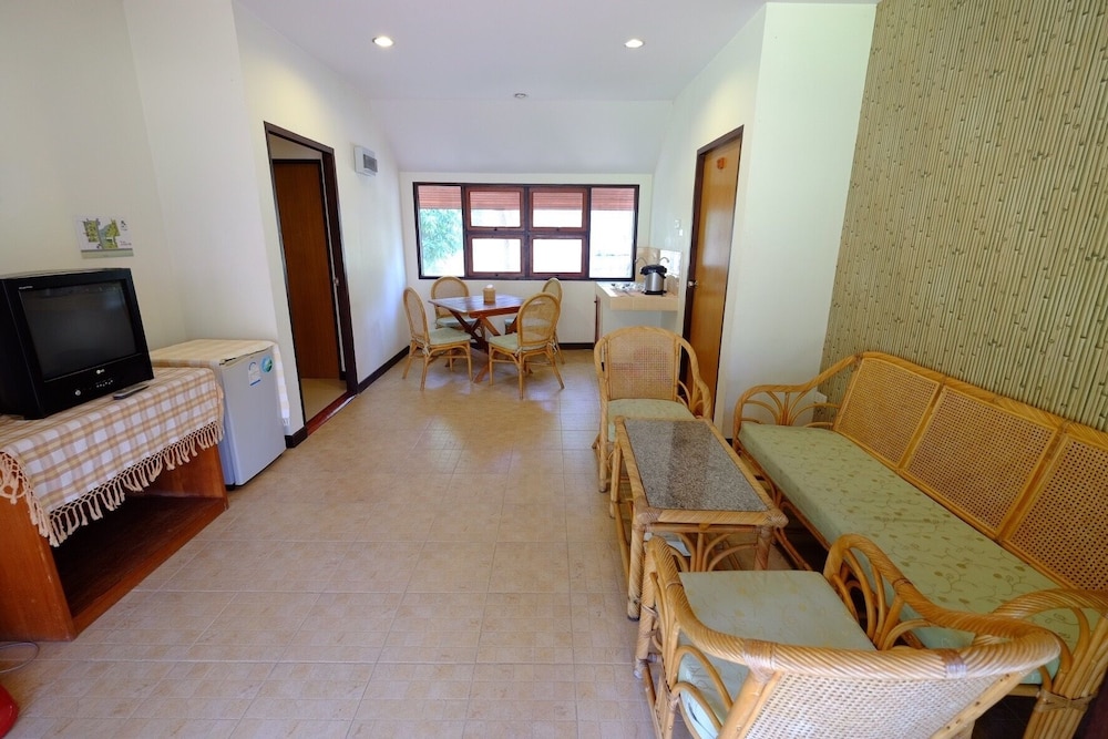 Suan Bankrut Beach Resort