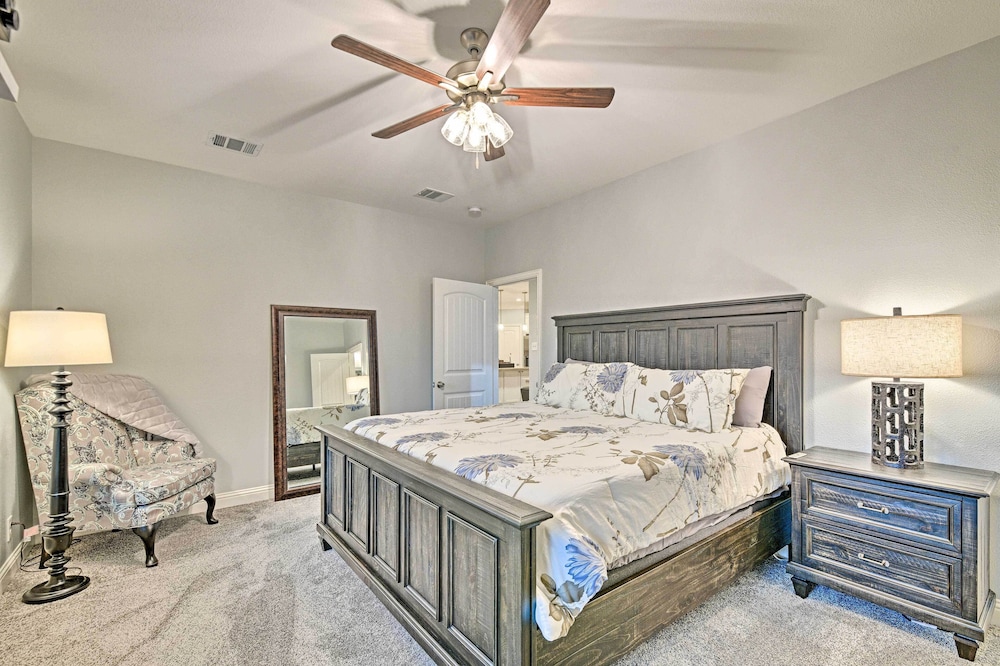 Luxury Granbury Home w/ Game Room: Steps to Lake!