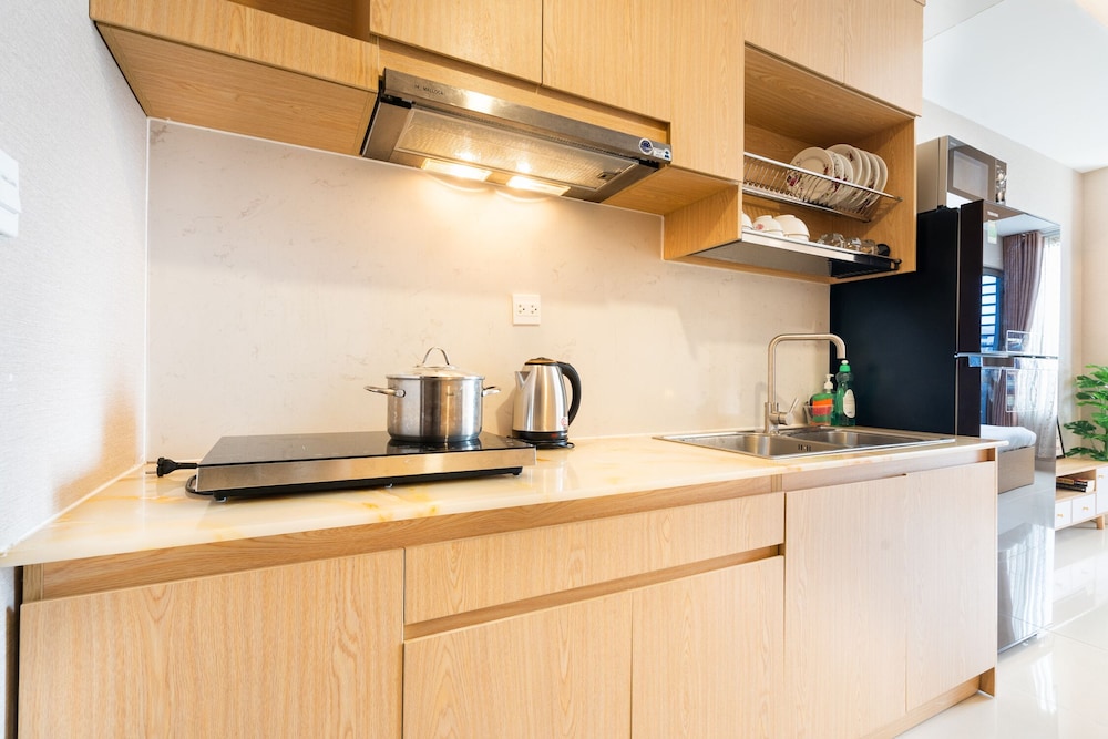 Chau Apartments