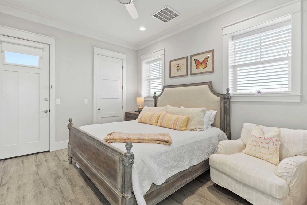 The Palmetto Blue by Avantstay Steps to Beach, Ocean Views