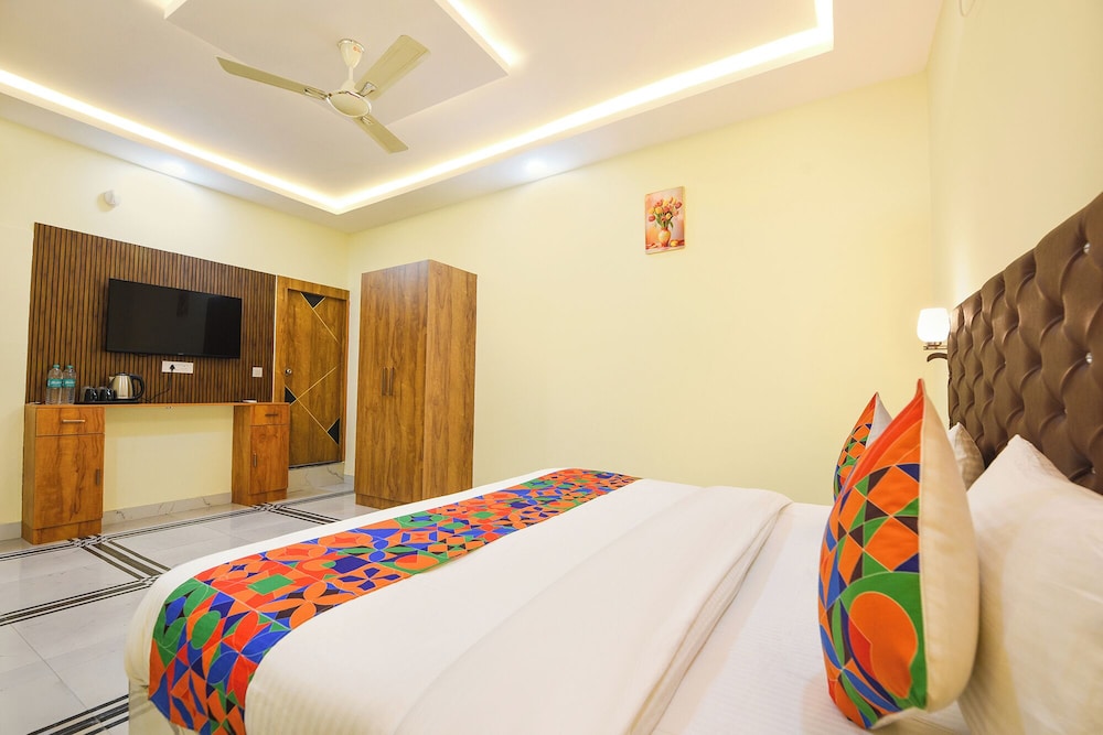 Fabhotel Rubicon