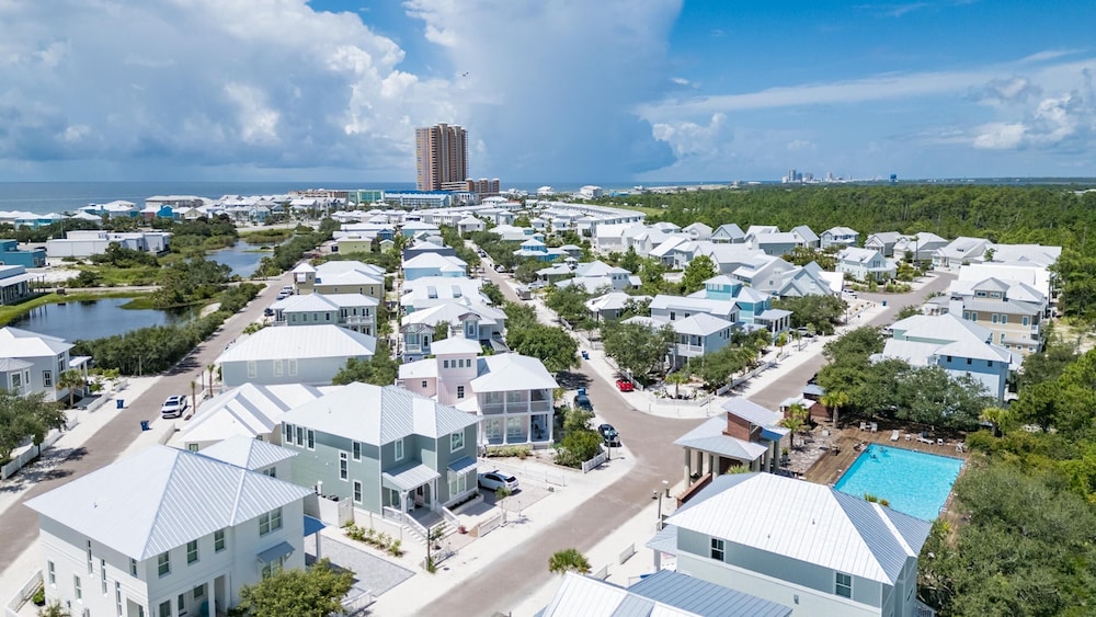 Sunshine Villa by Southern Vacation Rentals