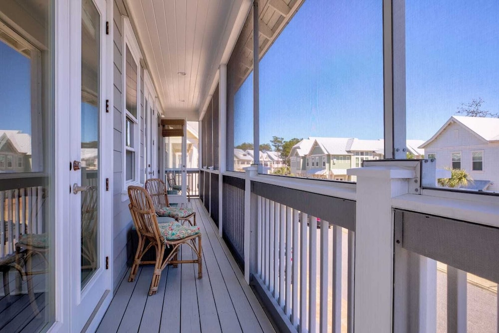 Sun & Sand For 6 by Avantstay Prominence Pet-friendly + Pool