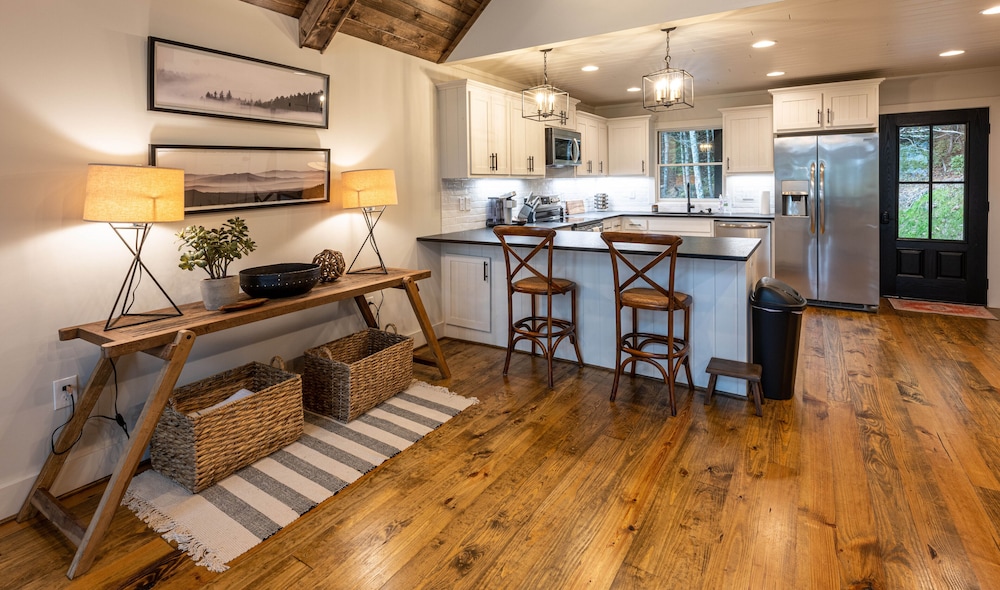 stayNantahala - Smoky Mountain Cabins