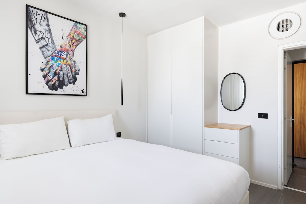 Skyline Serenity by tlv2rent view 3