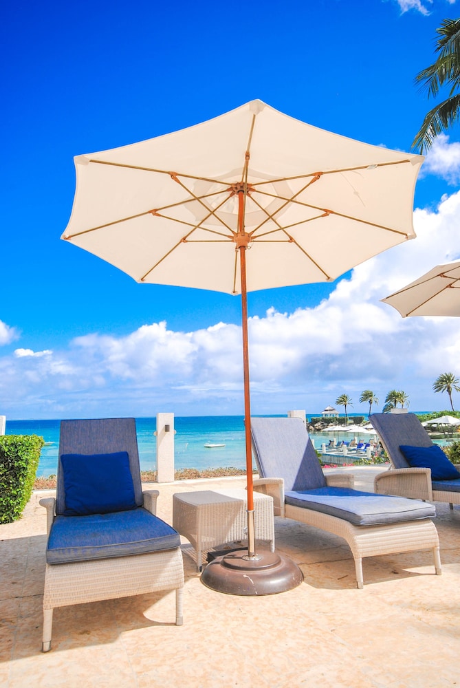 The Cove Suites at Blue Waters Resort and Spa - Property Image 69