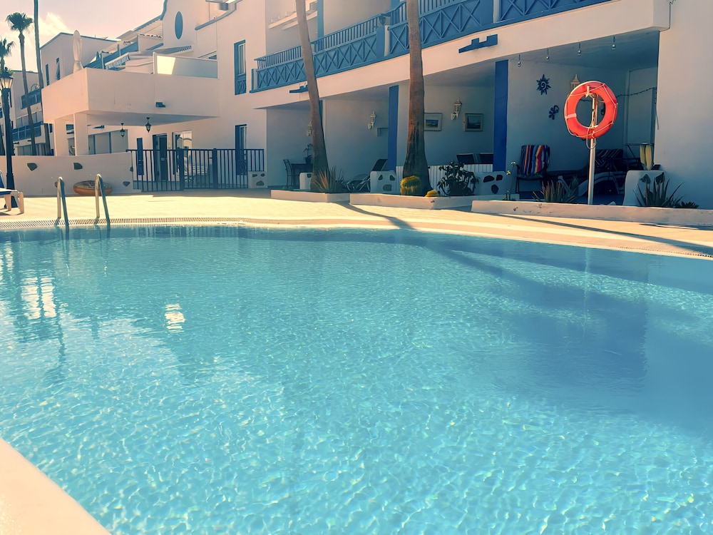 Apartment Bellissima With Pool and Wi-fi, 200m From the sea in Puerto del Carmen