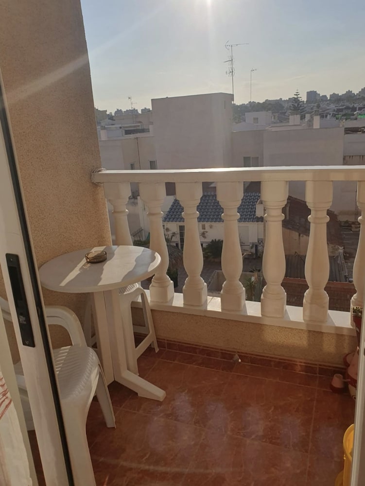 Cozy Beach Flat in Torrevieja