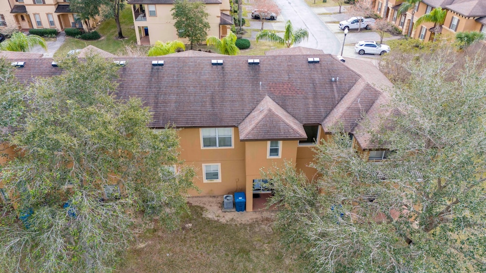 3132 CA - Charming Townhome Retreat