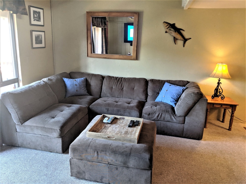 Snow Summit Townhouse Rentals & Sales