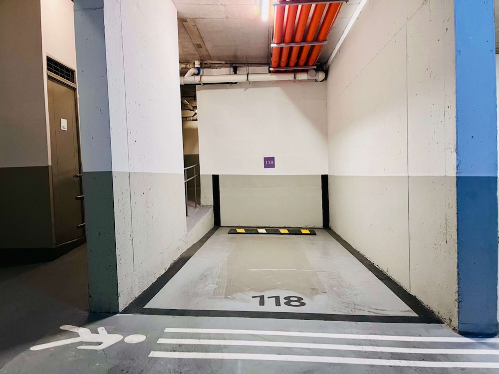 Urban Santa Elena Parking Cowork Gym Washer