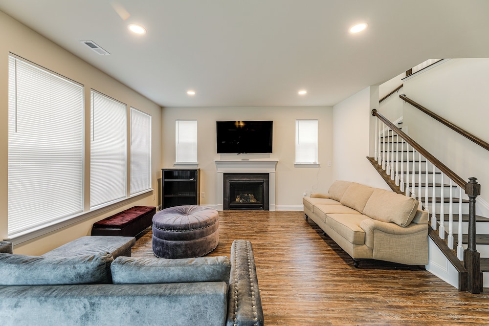 8 Mi to Bethany Beach: Delaware Family Home