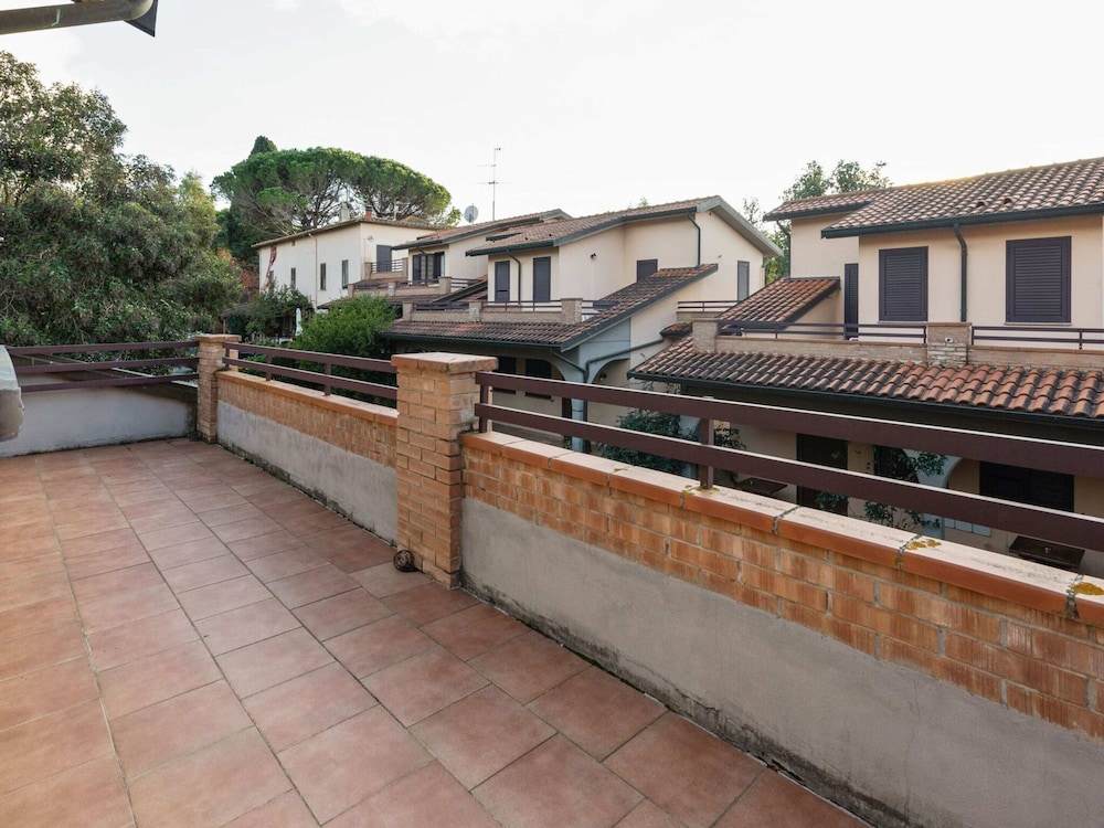 Belvilla by OYO Trilocalescarlino view 4