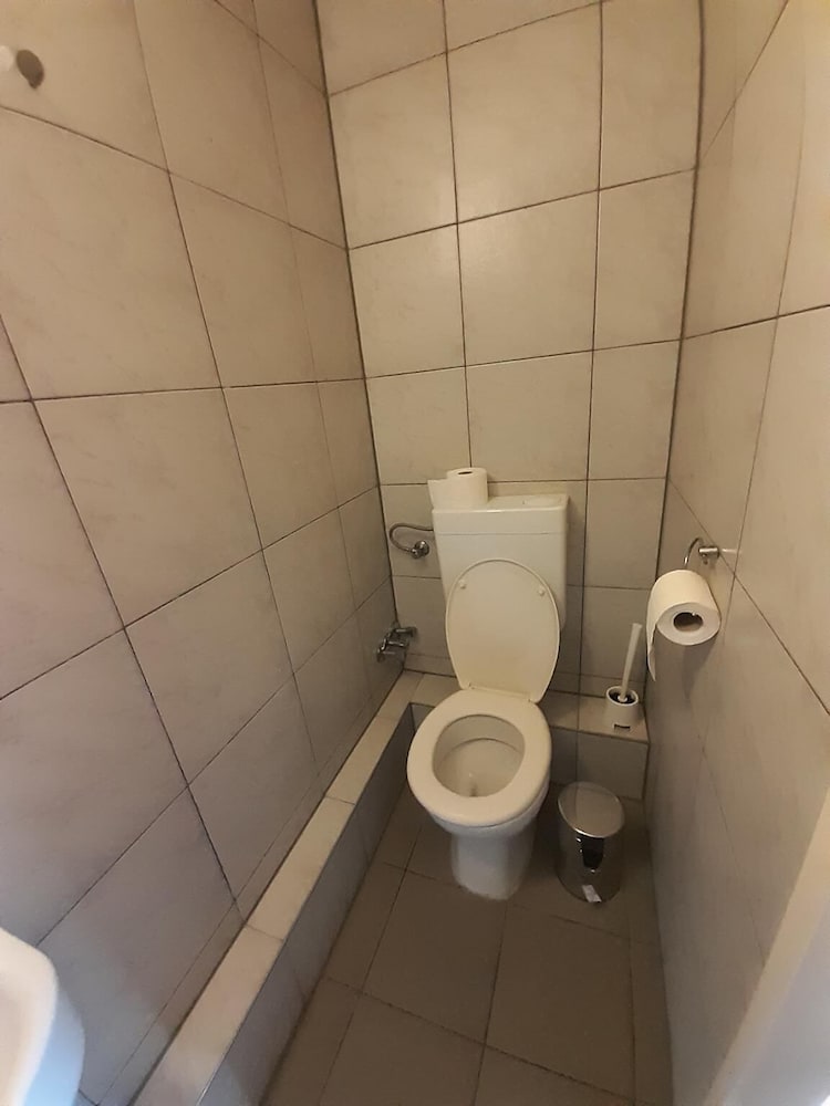 2-Rent Group Hostel Rooms&Apartments TUB19A