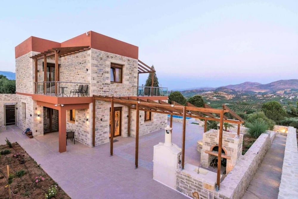 Villa Harmony in Kamilari view 3