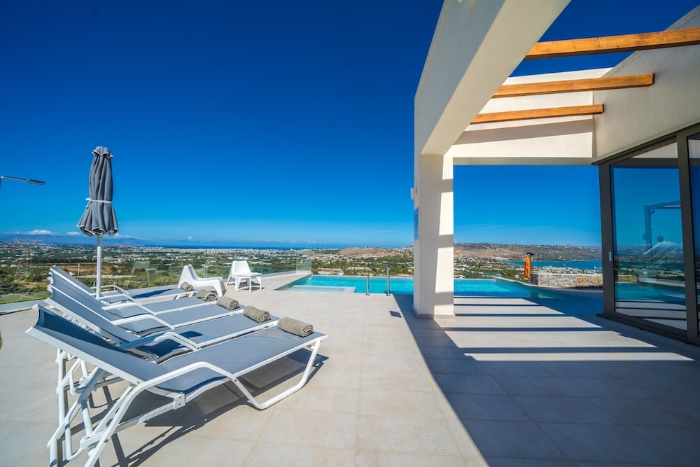 Villa Con Vista- Heated Pool 4 bdr Sleeps 8