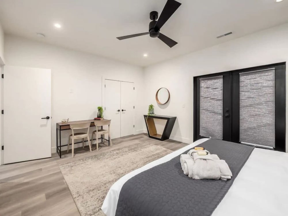 Stylish Getaway -columbus-3 Bedroom Masterpiece
