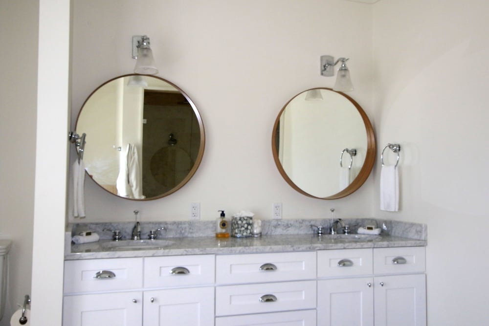 The Sandpiper Inn & Cottages