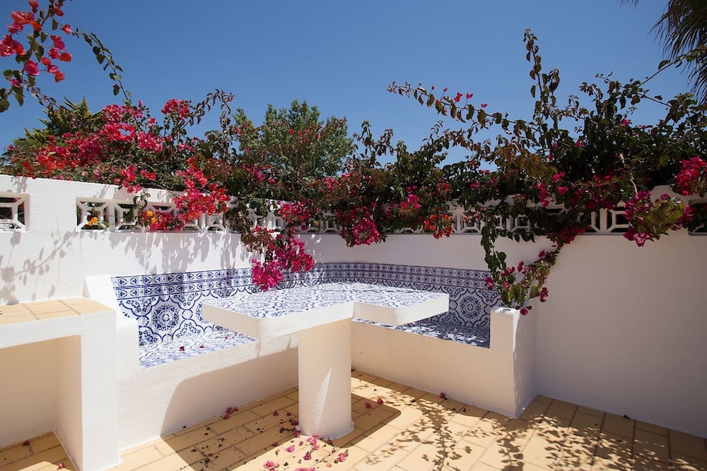 Sequana Fabulous Spacious Villa Perfect for Fami