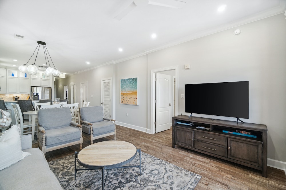 Village of South Walton by Panhandle Getaways