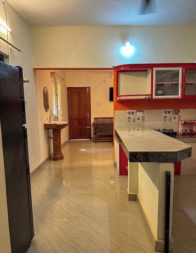Molly's Hostel